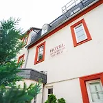 Am Schloss Biebrich Hotel 3*