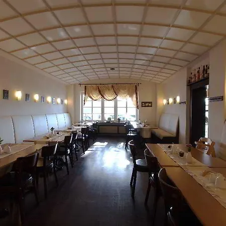 فندق Am Schloss Biebrich فيسبادن