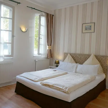 فندق Am Schloss Biebrich فيسبادن