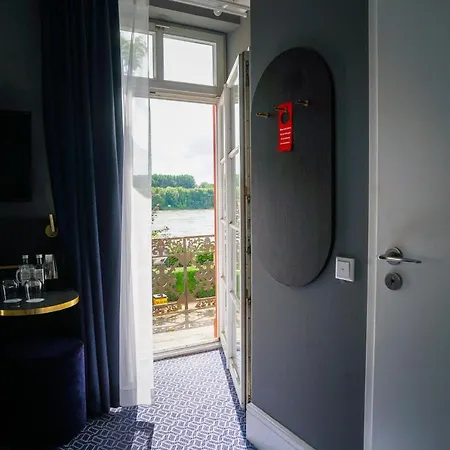 Am Schloss Biebrich Hotel Wiesbaden