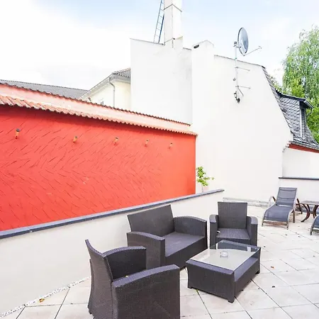 Am Schloss Biebrich Wiesbaden