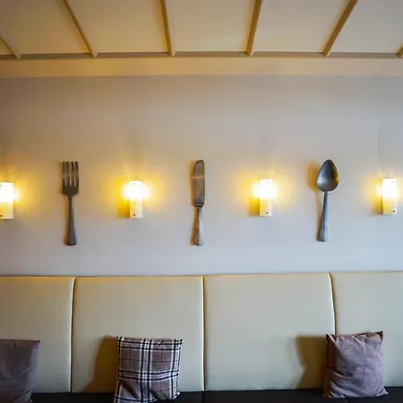 Am Schloss Biebrich Wiesbaden