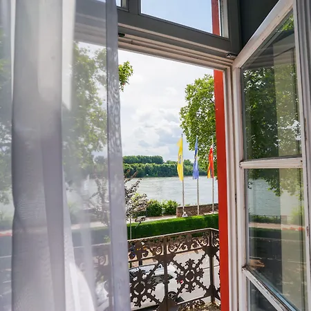 Am Schloss Biebrich 3* فيسبادن