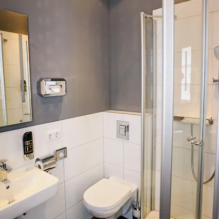 Am Schloss Biebrich Hotel Wiesbaden