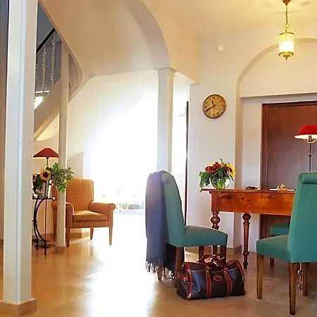 Hotel Am Schloss Biebrich 3*