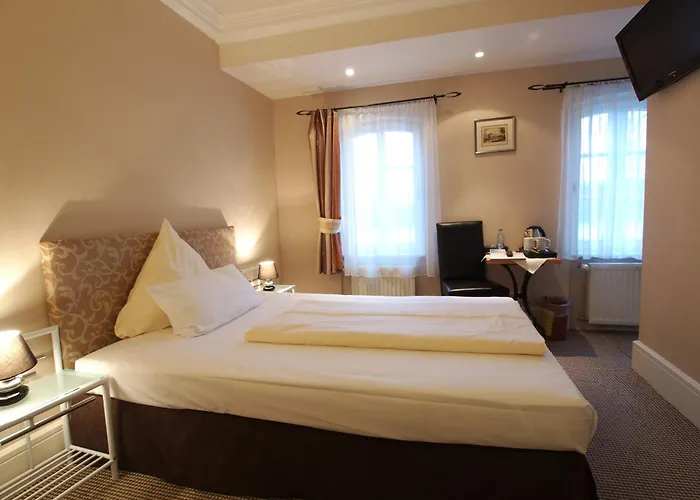 Am Schloss Biebrich Wiesbaden