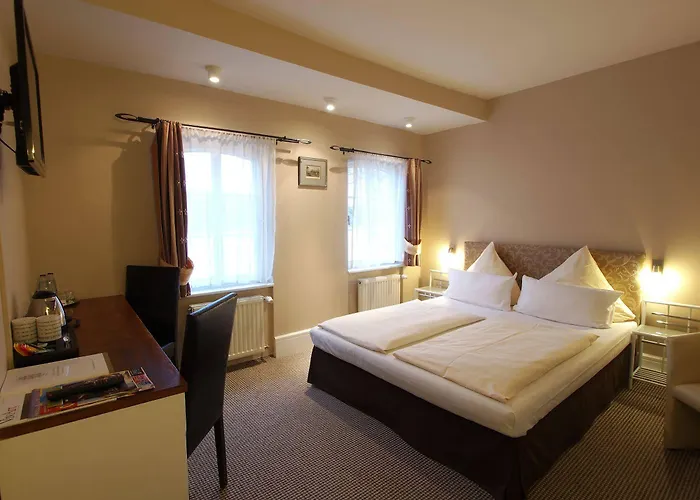 アム シュロス ビーブリッヒ ホテル