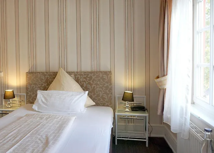 アム シュロス ビーブリッヒ ホテル