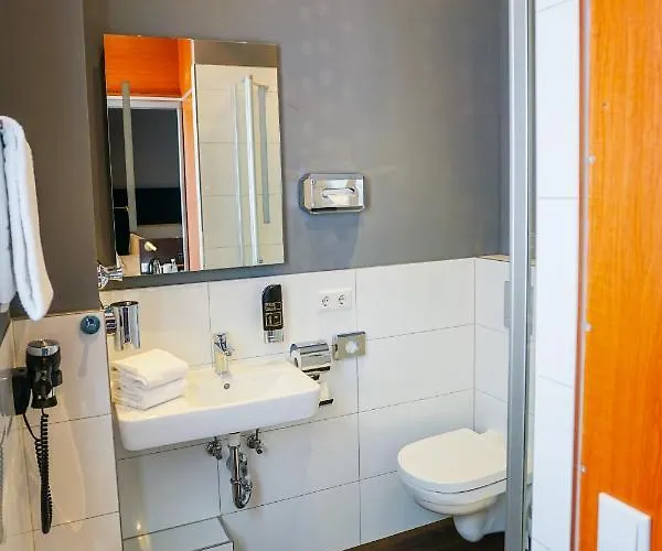 アム シュロス ビーブリッヒ ヴィースバーデン