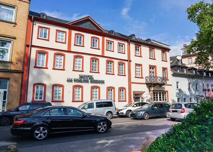Hotel Am Schloss Biebrich 3*
