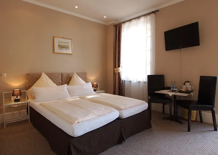 アム シュロス ビーブリッヒ 3* ヴィースバーデン