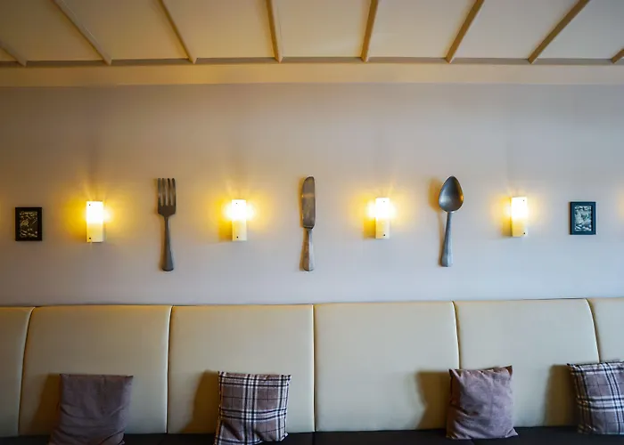 Am Schloss Biebrich Hotel